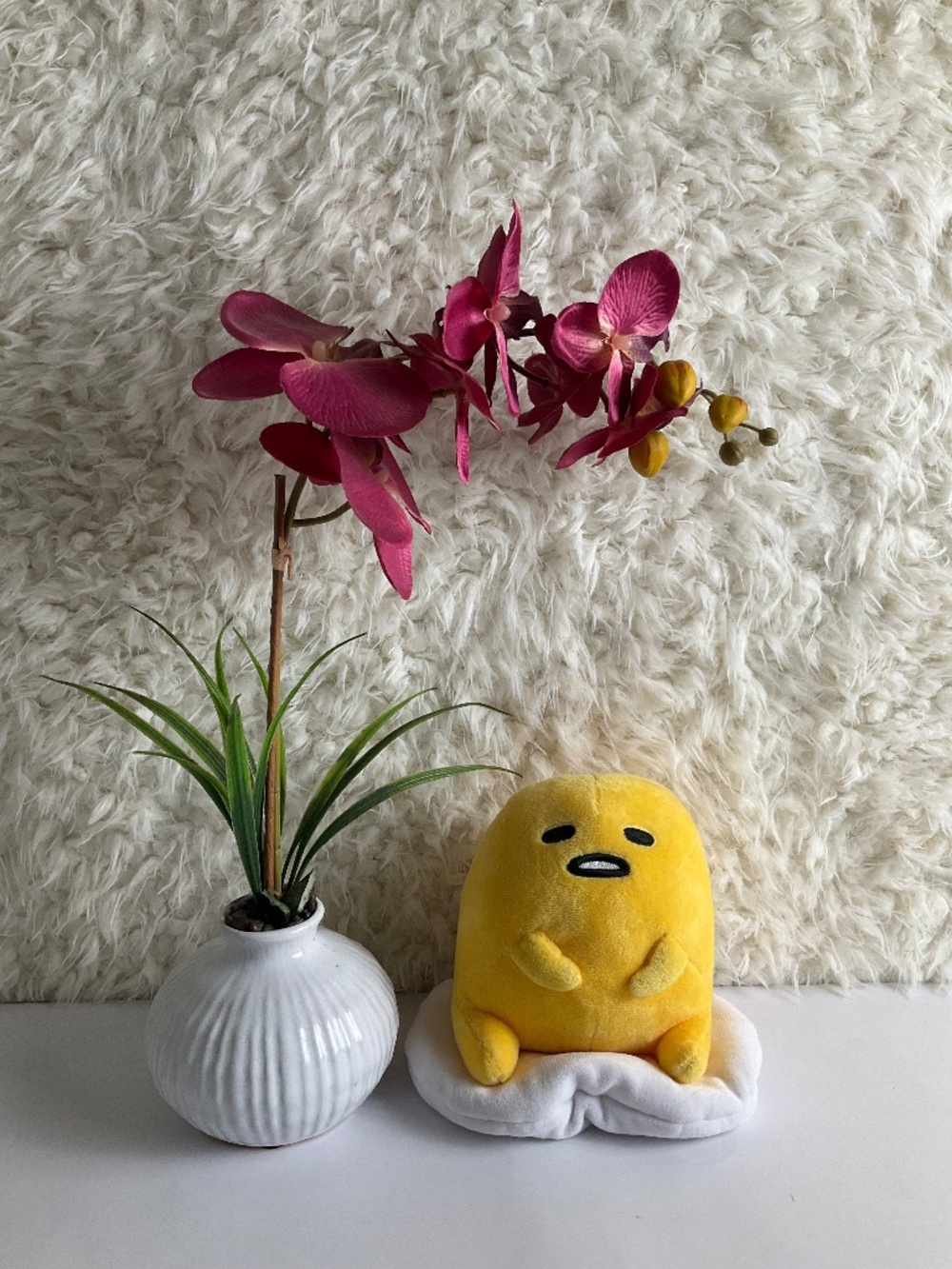 SANRIO GUDETAMA THE LAZY EGG PLUSHIE/STUFFED ANIMAL!